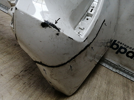 AA044958; Бампер задний; без паркт. (52159-02840) для Toyota Auris II (2013 — 2015)/БУ; Оригинал; Р2, Удовлетворительное; 