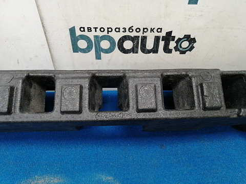 Фотография детали AA037463; Абсорбер переднего бампера (60U807248C) для Skoda Rapid II (2020-н.в.)/БУ; Оригинал; Р1, Мелкий дефект; . Фото номер 3