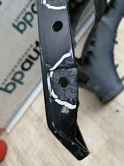 AA045425; Бампер передний, AMG; под паркт.; под омыват. (A2048807847) для Mercedes-Benz C-klasse III рест. (W204) (2011-2015)/БУ; Оригинал; Р1, Мелкий дефект; 