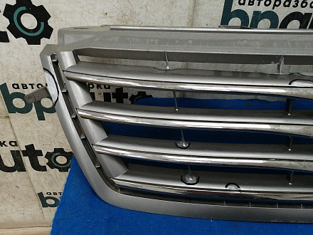 AA033737; Решетка радиатора (53101-42360) для Toyota Rav4 35 (2010 — 2013)/БУ; Оригинал; Р2, Удовлетворительное; 