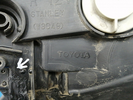 AA016772; Фара светодиодная правая (81145-42680) для Toyota Rav4 40 рест. (2015 — 2019)/БУ; Оригинал; Р2, Удовлетворительное; 