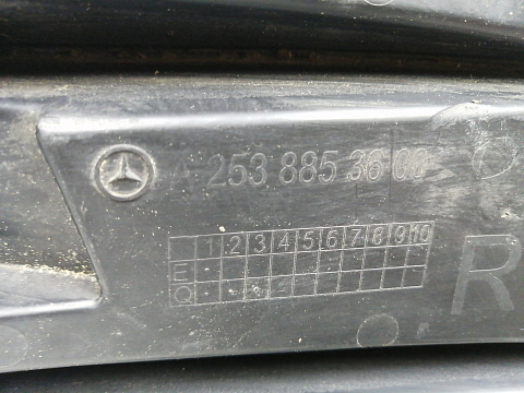 Фотография детали AA044318; Решетка переднего бампера правая, AMG; под паркт. (A2538853600) для Mercedes-Benz GLC-klasse I (X253) (2015-2019)/БУ; Оригинал; Р0, Хорошее; . Фото номер 7