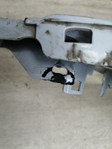 Фотография детали AA045933; Бампер передний, S-Line; под омыват. (8U0807437AS) для Audi Q3 I рест. (2014-2018)/БУ; Оригинал; Р2, Удовлетворительное; . Фото номер 22