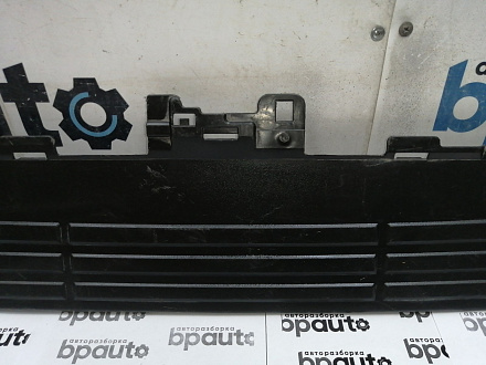 AA045212; Накладка заднего бампера, широкая (52162-60090 /50) для Toyota Land Cruiser Prado/БУ; Оригинал; Р2, Удовлетворительное;