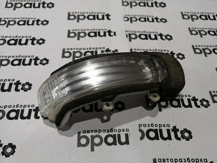 AA044760; Повторитель поворота в зеркало правый (81730-02110) для Toyota/БУ; Оригинал; Р0, Хорошее; 