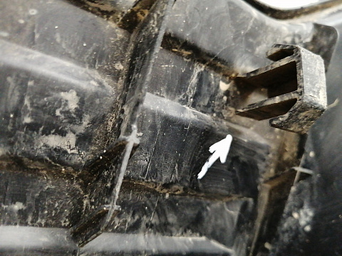 Фотография детали AA036937; Бампер задний центральная часть (52159-0K290) для Toyota Hilux VIII (2015 - 2020)/БУ; Оригинал; Р2, Удовлетворительное; . Фото номер 27