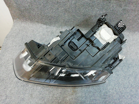 Фотография детали AA000248; Фара правая ксенон, светодиодная (8U0 941 004 K) для Audi Q3 I (2011-2014)/БУ; Оригинал; Р2, Удовлетворительное; . Фото номер 4