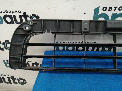 Фотография детали AA037749; Решетка переднего бампера (53112-60080) для Lexus LX570, LX450D (2008 — 2011)/БУ; Оригинал; Р1, Мелкий дефект; . Фото номер 9