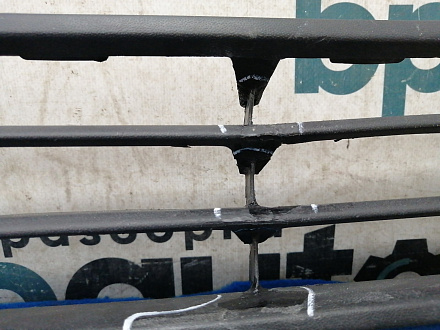 AA033723; Решетка переднего бампера (6RU853677C) для Volkswagen Polo V рест. Sedan (2015-2020)/БУ; Оригинал; Р2, Удовлетворительное; 