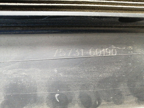 Фотография детали AA031992; Накладка на дверь передняя правая, молдинг (75731-60190) для Lexus GX460/БУ; Оригинал; Р1, Мелкий дефект; . Фото номер 8