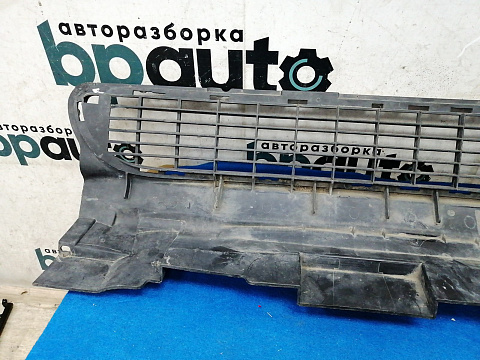 Фотография детали AA025944; Решетка переднего бампера (A1698850023) для Mercedes-Benz A-klasse II (W169) (2004-2008)/БУ; Оригинал; Р1, Мелкий дефект; . Фото номер 8