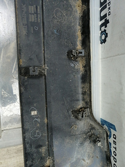 AA044563; Накладка крышки багажника нижняя, пластик (90901-JG00A) для Nissan X-Trail T31/БУ; Оригинал; Р1, Мелкий дефект; 