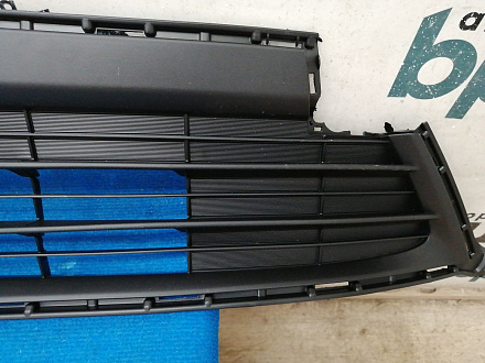 AA040403; Решетка переднего бампера нижняя (53113-42080) для Toyota Rav4 40 рест. (2015 — 2019)/Нов; Неоригинал; 