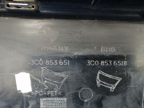 Фотография детали AA026943; Решетка радиатора; под паркт. (3C0853651B) для Volkswagen Passat/БУ; Оригинал; Р1, Мелкий дефект; . Фото номер 11