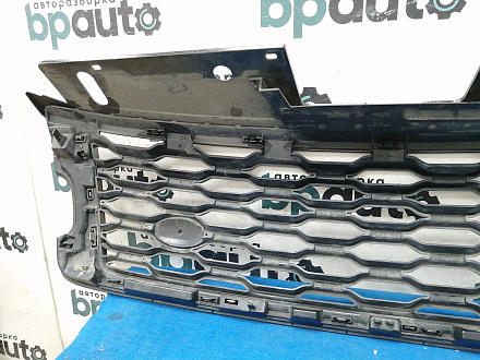 AA017559; Решетка радиатора (JK52-8200-AC) для Land Rover Range Rover IV рест. (2017- н.в.)/БУ; Оригинал; Р1, Мелкий дефект; 