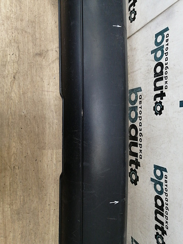 Фотография детали AA043495; Бампер задний, длинный; без паркт. (2K3807421) для Volkswagen Caddy/БУ; Оригинал; Р1, Мелкий дефект; . Фото номер 4