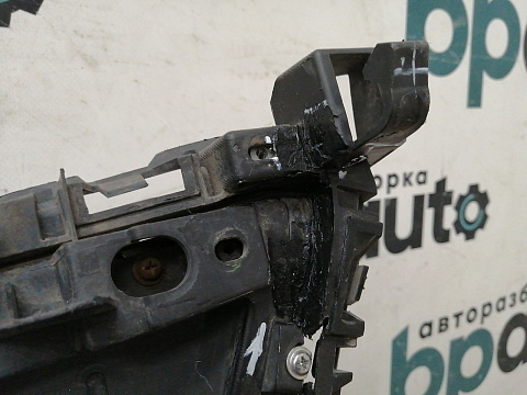Фотография детали AA038717; Решетка переднего бампера (EH45-501T1) для Mazda CX-7 I рест. (2009-2012)/БУ; Оригинал; Р2, Удовлетворительное; . Фото номер 17