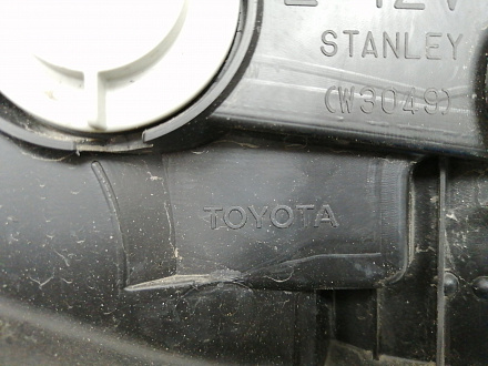 AA016780; Фара светодиодная левая (81185-42680) для Toyota Rav4 40 рест. (2015 — 2019)/БУ; Оригинал; Р1, Мелкий дефект; 