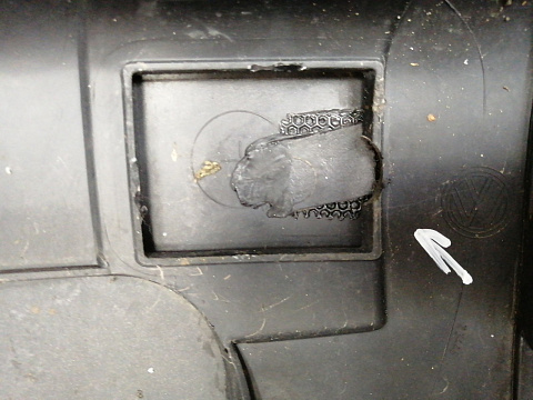 Фотография детали AA036337; Бампер задний; без паркт. (2K0807421C) для Volkswagen Caddy/БУ; Оригинал; Р1, Мелкий дефект; . Фото номер 15