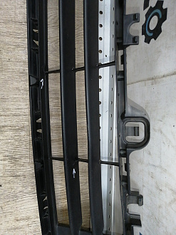 AA045277; Решетка переднего бампера (GHP9-501T1) для Mazda 6 III (GJ) (2012-2015)/БУ; Оригинал; Р1, Мелкий дефект; 