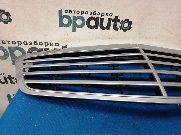 Решетка радиатора Мерседес Бенц S-klasse V рест. W221 2009-2013, б/у, фото 5