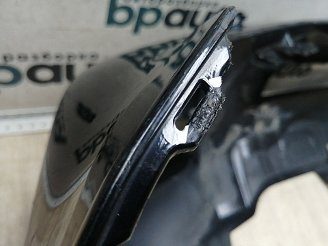 Фотография детали AA045924; Бампер передний; под паркт.; под омыват. (52119-60J00) для Toyota Land Cruiser 200 рест. (2012 — 2015)/БУ; Оригинал; Р1, Мелкий дефект; . Фото номер 18