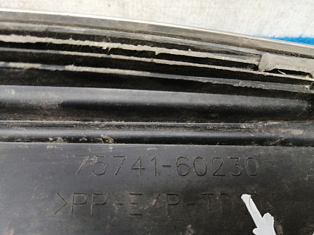 AA031984; Накладка на дверь задняя правая, молдинг (75741-60230) для Lexus GX460/БУ; Оригинал; Р1, Мелкий дефект; 