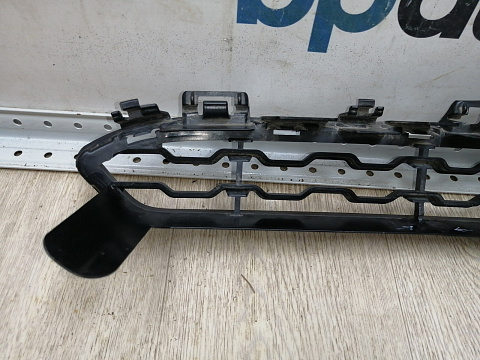 Фотография детали AA045109; Решетка переднего бампера верхняя, М-пакет; под камер. (51118060891) для BMW Х6 II (F16) (2014-2019)/БУ; Оригинал; Р1, Мелкий дефект; . Фото номер 15