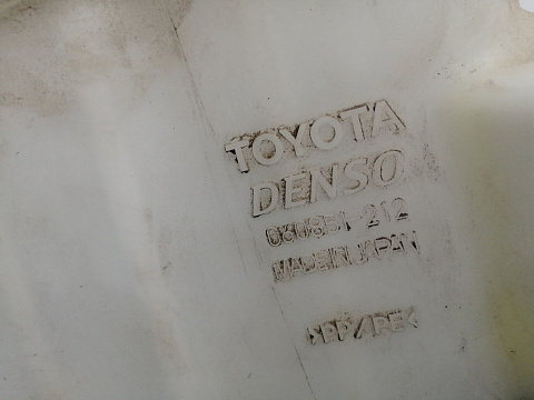 Фотография детали AA012457; Бачок омывателя (85355-33090) для Toyota Camry/БУ; Оригинал; Р0, Хорошее; . Фото номер 5