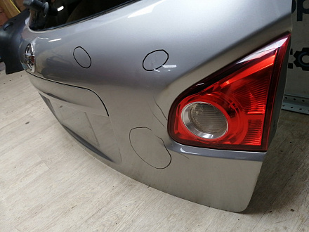 AA045349; Крышка багажника; под камер. (K0100BR0MA) для Nissan Qashqai/БУ; Оригинал; Р2, Удовлетворительное; 