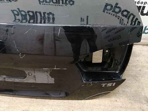 Фотография детали AA038135; Крышка багажника (5C6827025A) для Volkswagen Jetta VI (2010- 2014)/БУ; Оригинал; Р3, Под восстановление; . Фото номер 9