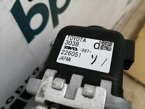 Фотография детали AA016125; Радиатор охлаждения, V-2.8 Дизель (16400-30380) для Toyota Land Cruiser Prado/Нов; Оригинал; . Фото номер 7