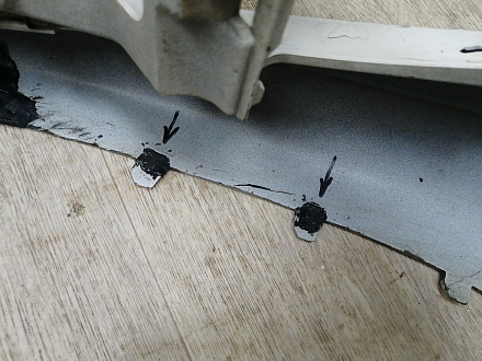 AA045692; Бампер передний; без паркт.; под омыват. (1T0 807 221 M) для Volkswagen Touran II (2010-2015)/БУ; Оригинал; Р1, Мелкий дефект; 