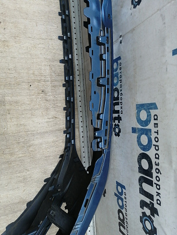 Фотография детали BA000221; Бампер передний; без паркт.; под омыват. (5G0807221) для Volkswagen Golf/БУ; Оригинал; Р1, Мелкий дефект; . Фото номер 11