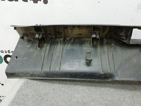 Фотография детали AA003570; Накладка задней панели внутренняя (EH44-68-89X) для Mazda CX-7/БУ; Оригинал; Р0, Хорошее; . Фото номер 5