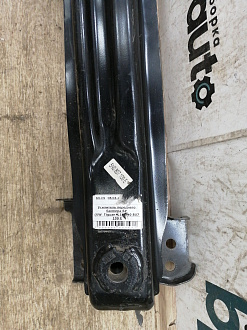 AA030350; Усилитель переднего бампера (5N0 807 109 E) для Volkswagen Tiguan I рест. (2011- 2016)/БУ; Оригинал; Р1, Мелкий дефект; 