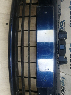 AA046011; Бампер передний; без паркт.; под омыват. (62022-BH10H) для Nissan Note I рест. (2009-2013)/БУ; Оригинал; Р1, Мелкий дефект; 