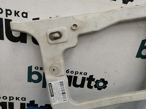 Фотография детали AA040910; Кронштейн заднего бампера левый ( 5M51-17E850) для Ford Focus/БУ; Оригинал; Р1, Мелкий дефект; . Фото номер 4