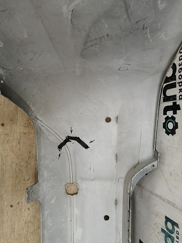 Фотография детали AA038259; Бампер задний; под паркт. (8M51-F17906-ACW) для Ford Focus II Sedan рест. (2007- 2011)/БУ; Оригинал; Р1, Мелкий дефект; . Фото номер 18