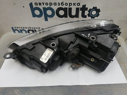 AA046036; Фара галоген правая (5K1941006P) для Volkswagen Golf/БУ; Оригинал; Р1, Мелкий дефект; 