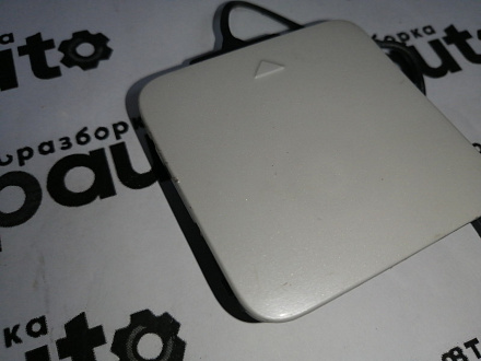 AA045308; Заглушка буксир. крюка заднего бампера (51127183881) для BMW 7 серия F01 F02/БУ; Оригинал; Р1, Мелкий дефект; 