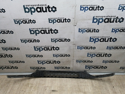 Фотография детали AA045512; Решетка переднего бампера (86522-A7000) для Kia Cerato III (2013-2016)/БУ; Оригинал; Р1, Мелкий дефект; . Фото номер 15