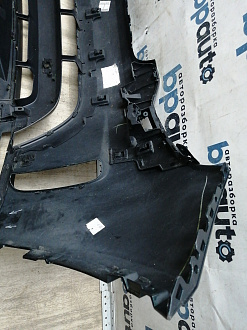 AA045868; Бампер передний; под паркт.; под омыват. (HY32-17F003-AAW) для Land Rover Discovery V L462 (2017 - 2020)/БУ; Оригинал; Р1, Мелкий дефект; 