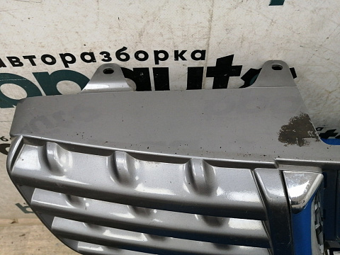 Фотография детали AA033312; Решетка радиатора (62310-JD000) для Nissan Qashqai I (2006-2010)/БУ; Оригинал; Р2, Удовлетворительное; . Фото номер 13