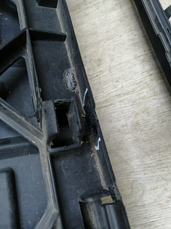 AA045531; Бампер передний; под паркт.; под омыват. (4L0 807 437 H) для Audi Q7 I рест. (2010-2015)/БУ; Оригинал; Р1, Мелкий дефект; 