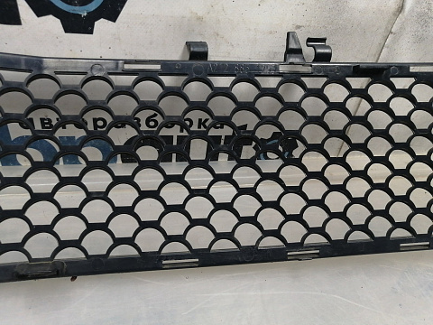 Фотография детали AA045493; Решетка переднего бампера, AMG (A2128851253) для Mercedes-Benz E-klasse W212 S212/БУ; Оригинал; Р1, Мелкий дефект; . Фото номер 9