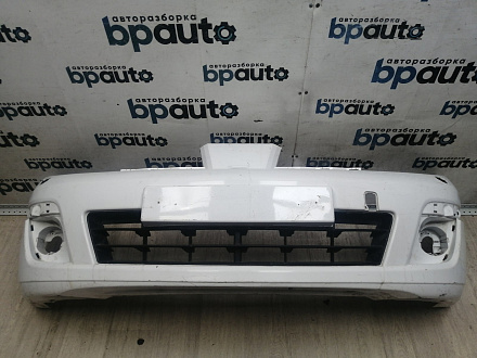 AA045993; Бампер передний; без паркт.; под омыват. (62022-EM00H) для Nissan Tiida/БУ; Оригинал; Р1, Мелкий дефект; 