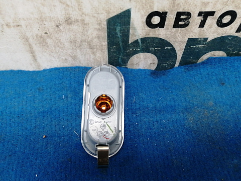 Фотография детали AA030242; Повторитель поворота в крыло левый=правый (7E0 949 117) для Volkswagen/Нов; Неоригинал; . Фото номер 4