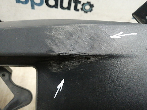 Фотография детали AA045734; Бампер передний; без паркт.; без омыват. (2E0807103) для Volkswagen Crafter (2006-2016)/БУ; Оригинал; Р1, Мелкий дефект; . Фото номер 6