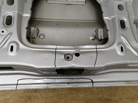 AA029857; Крышка багажника (93185632) для Opel Zafira/БУ; Оригинал; Р3, Под восстановление; 